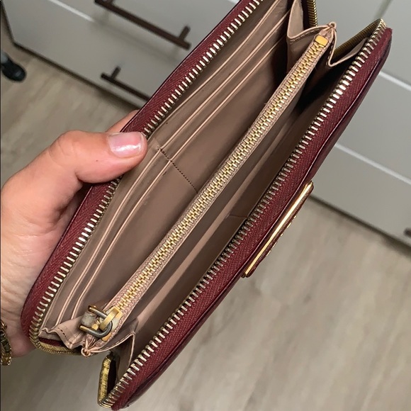 Prada wallet - Picture 3 of 4